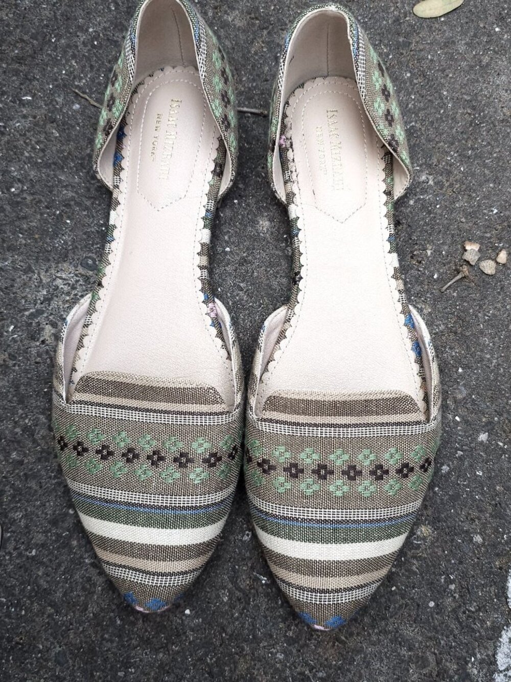 Isaac Mizrahi New York Green & Beige Patterned Flats